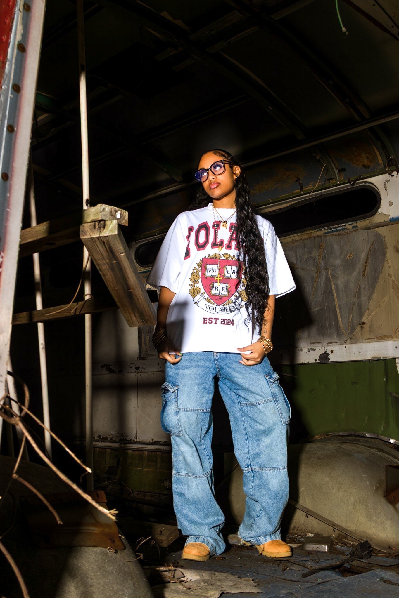 WHITE VOLARE HARVARD TEE